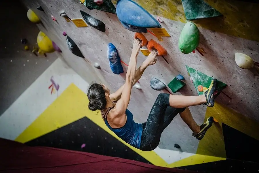 Lower Back Pain Bouldering - Get Back on Track with These Expert Tips